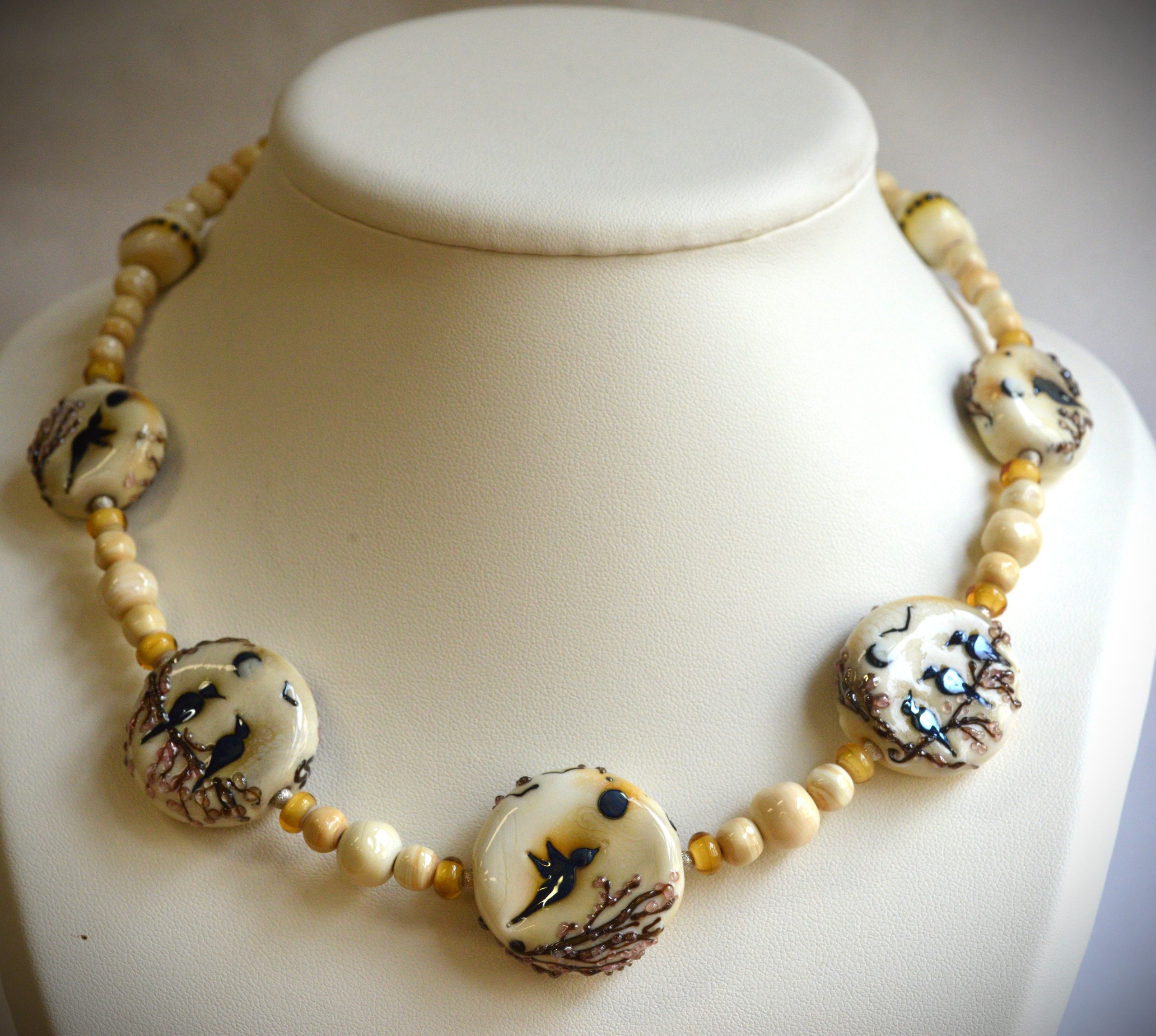 Parure "Oiseaux" irrisés-ivoire – Image 2