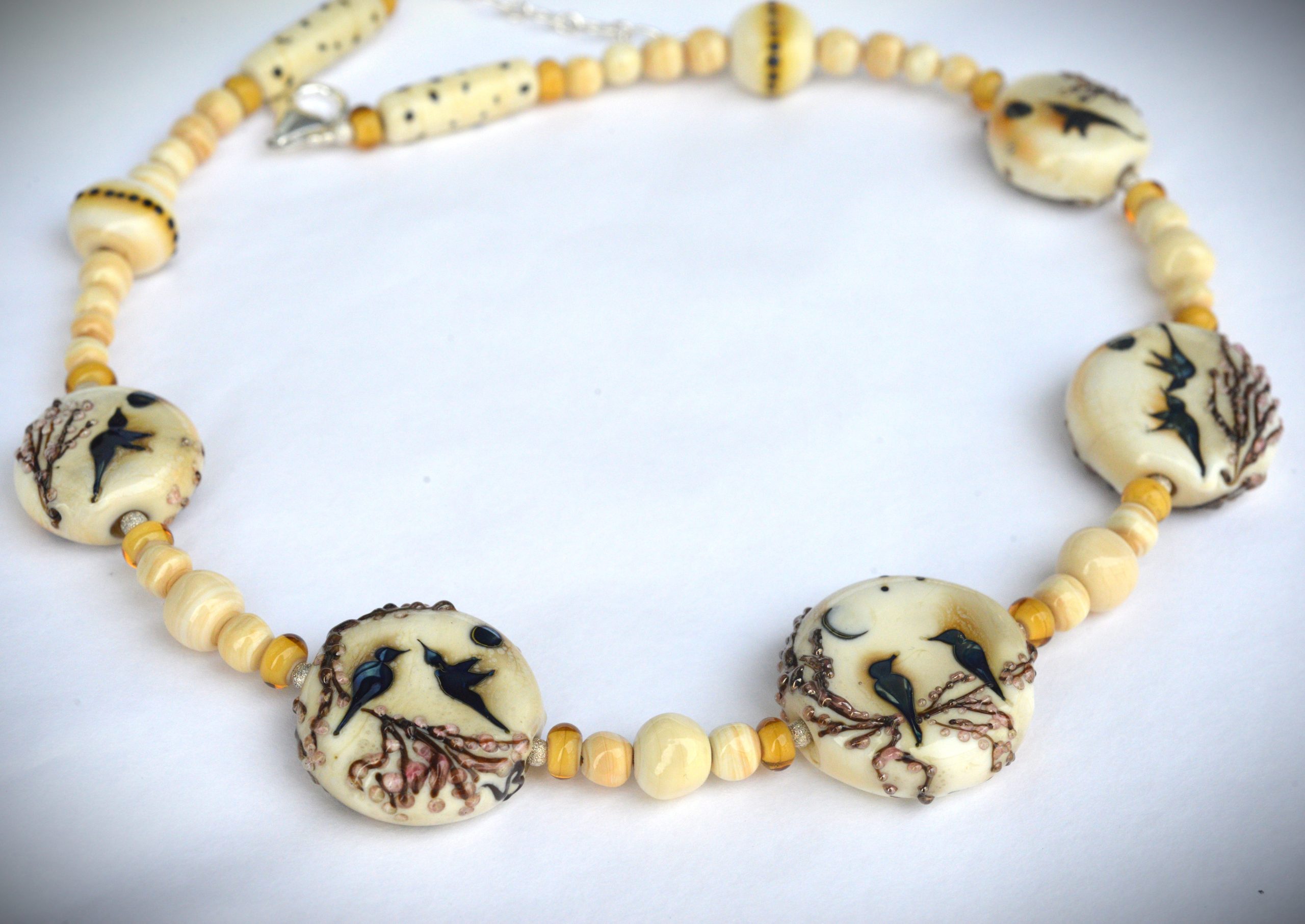 Parure "Oiseaux" irrisés-ivoire – Image 4