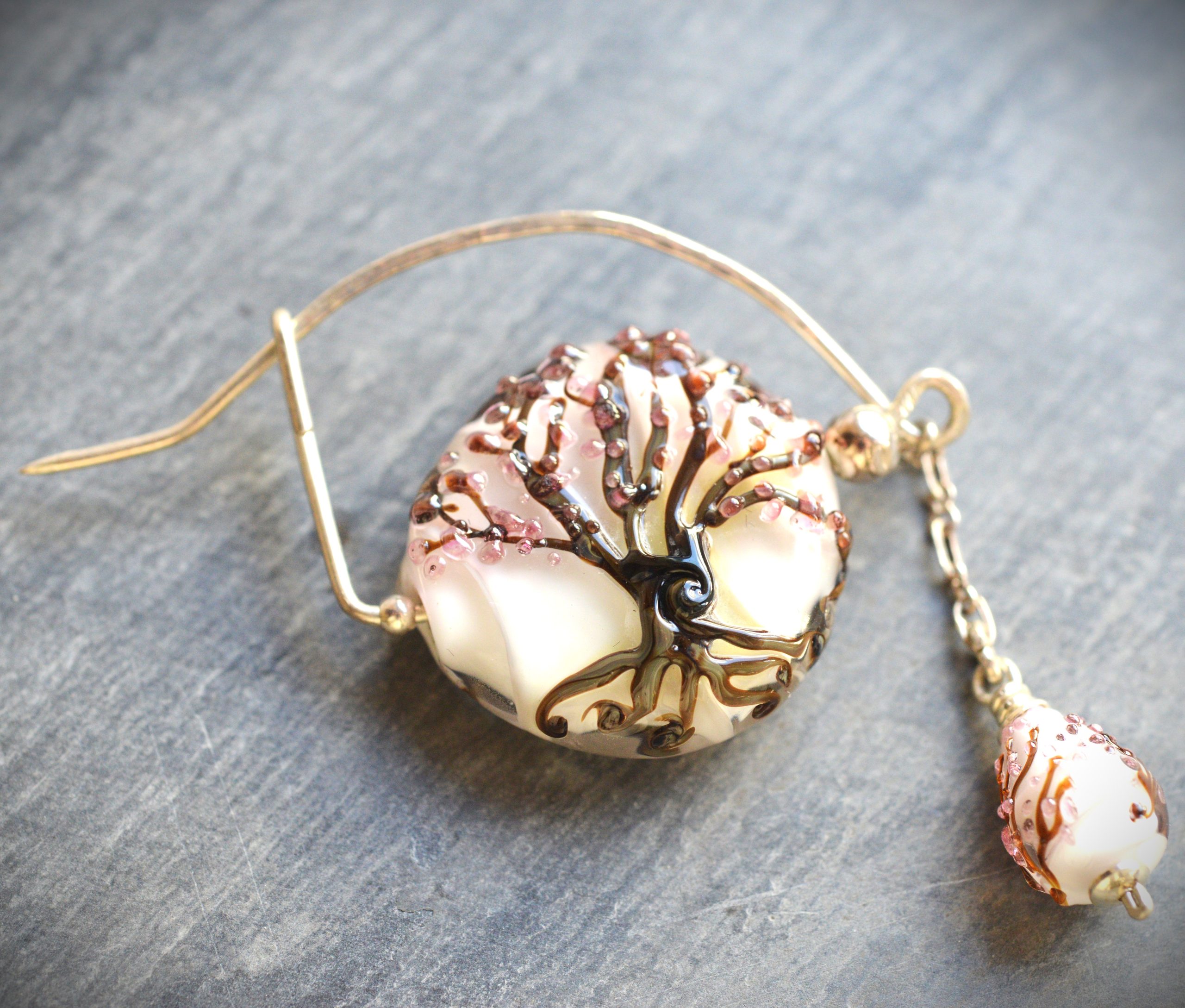Broche "Oiseaux-Arbre de vie" et pampille